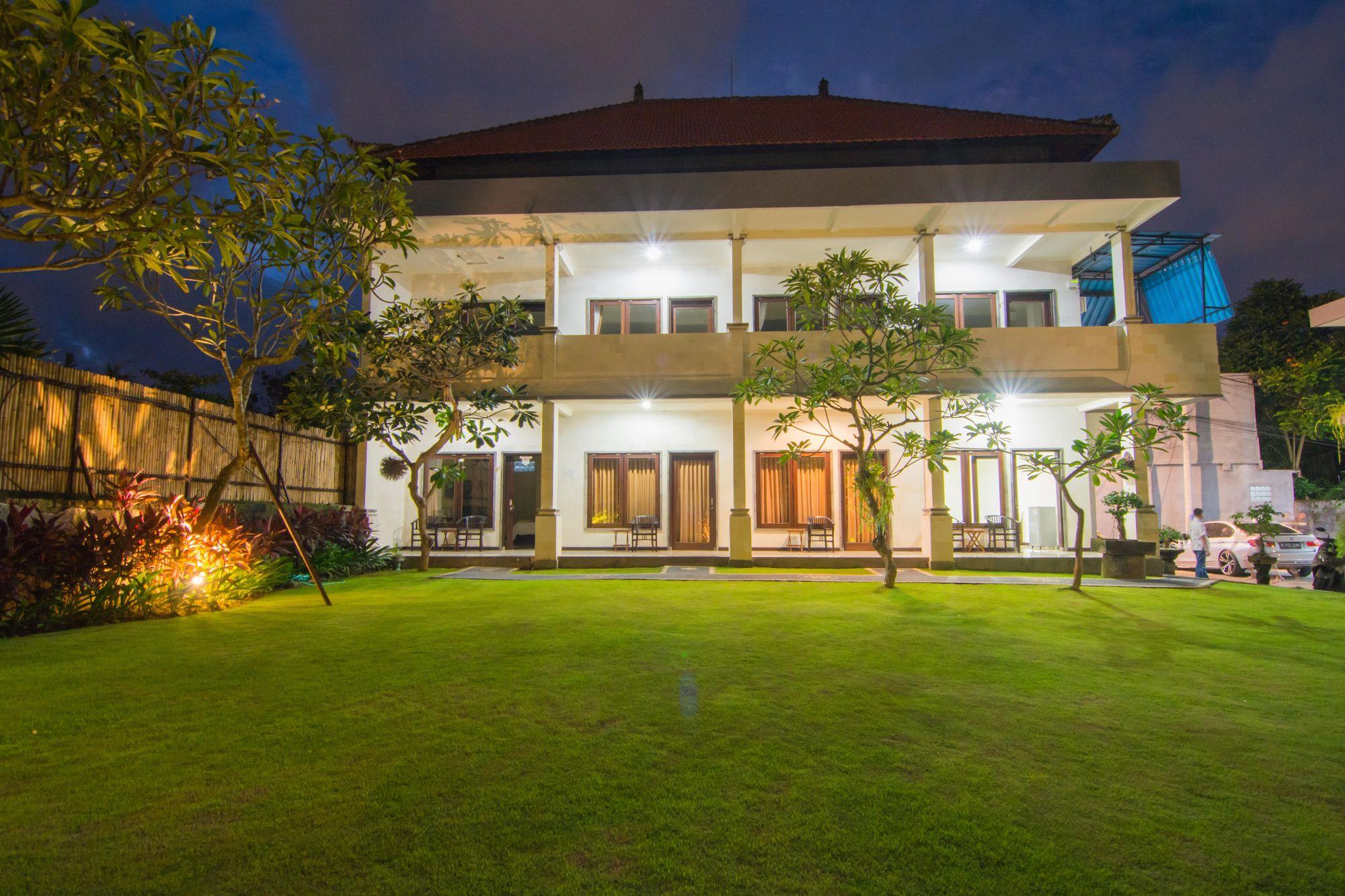 Gria Manik Batubelig Hotel Seminyak Eksteriør billede