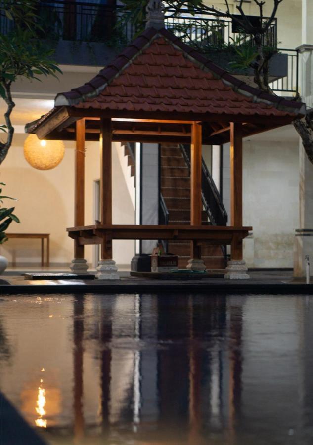Gria Manik Batubelig Hotel Seminyak Eksteriør billede