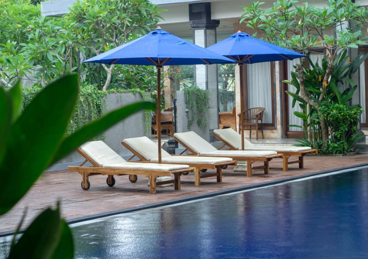 Gria Manik Batubelig Hotel Seminyak Eksteriør billede