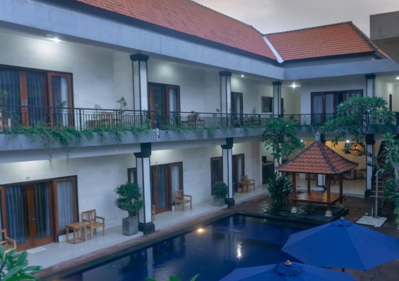 Gria Manik Batubelig Hotel Seminyak Eksteriør billede